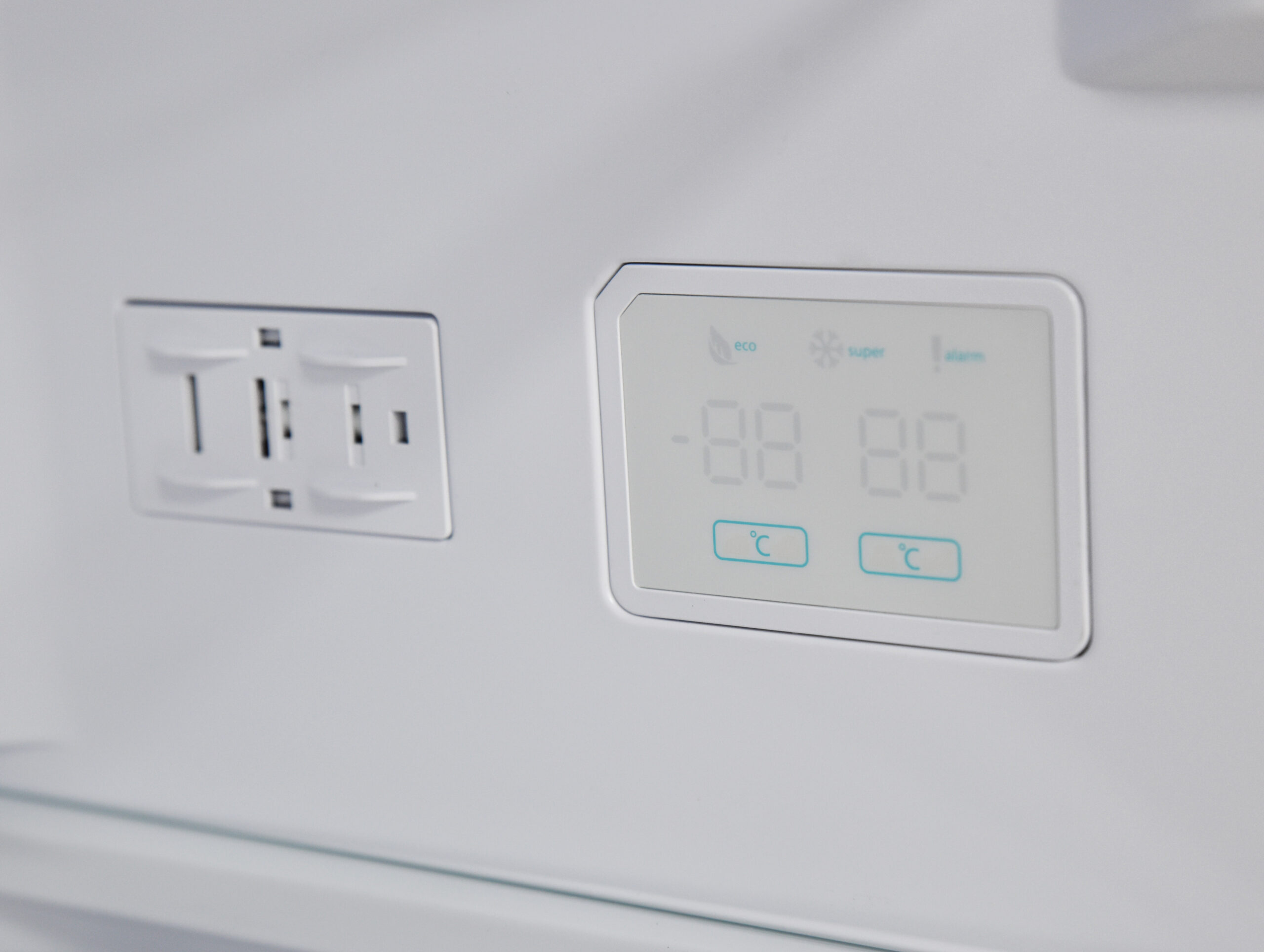 SHARP Kühl-Gefrier-Kombination SJ-BA09RMXWC-EU 207L/88L weiß – Bild 6